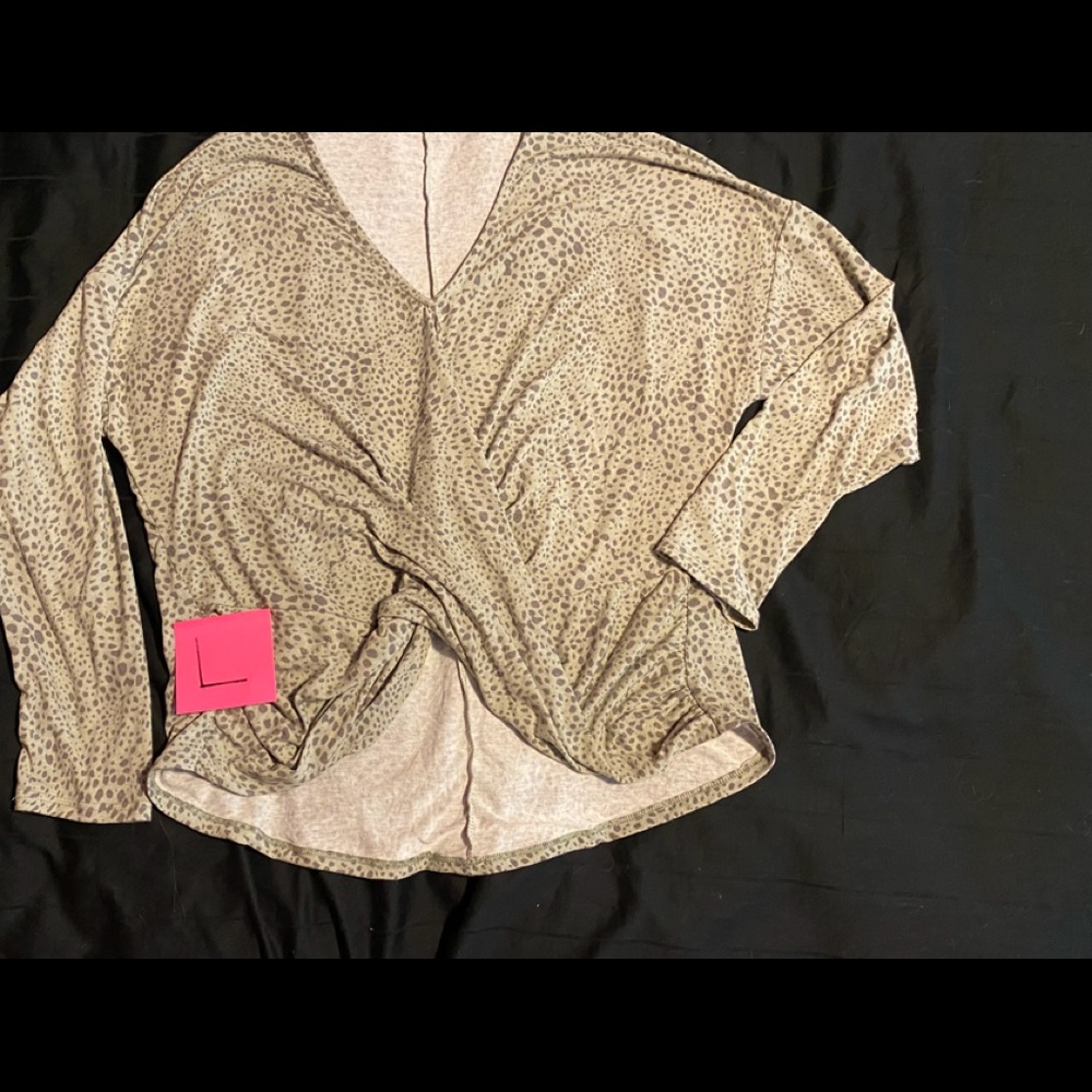 Mint Twist Front Top